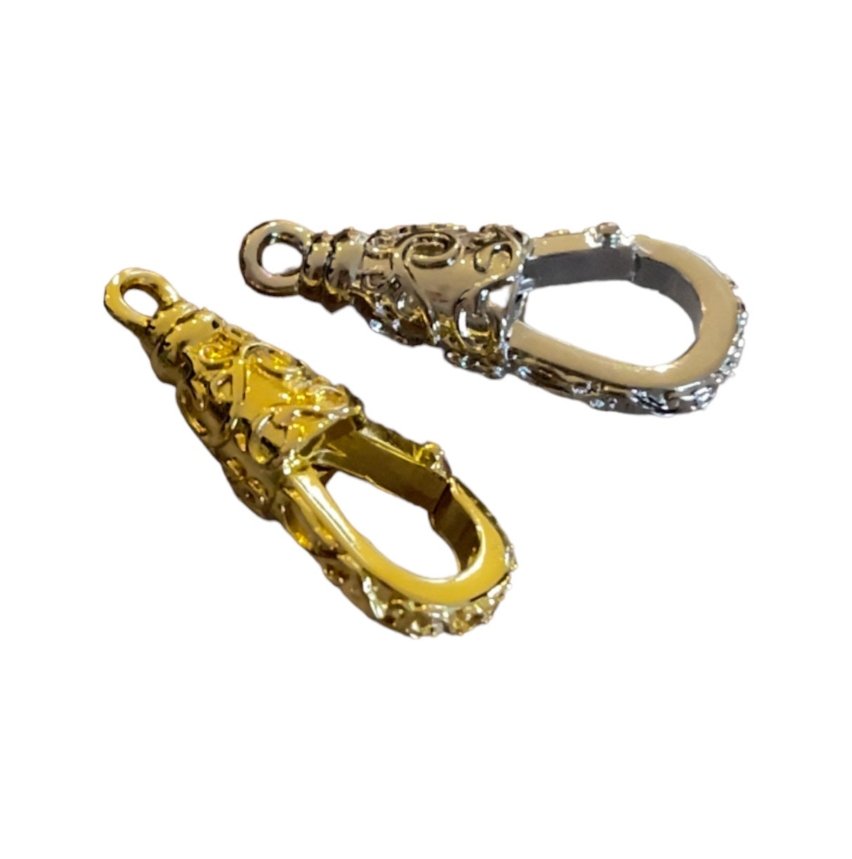 Gold/Silver Clasp Pendant